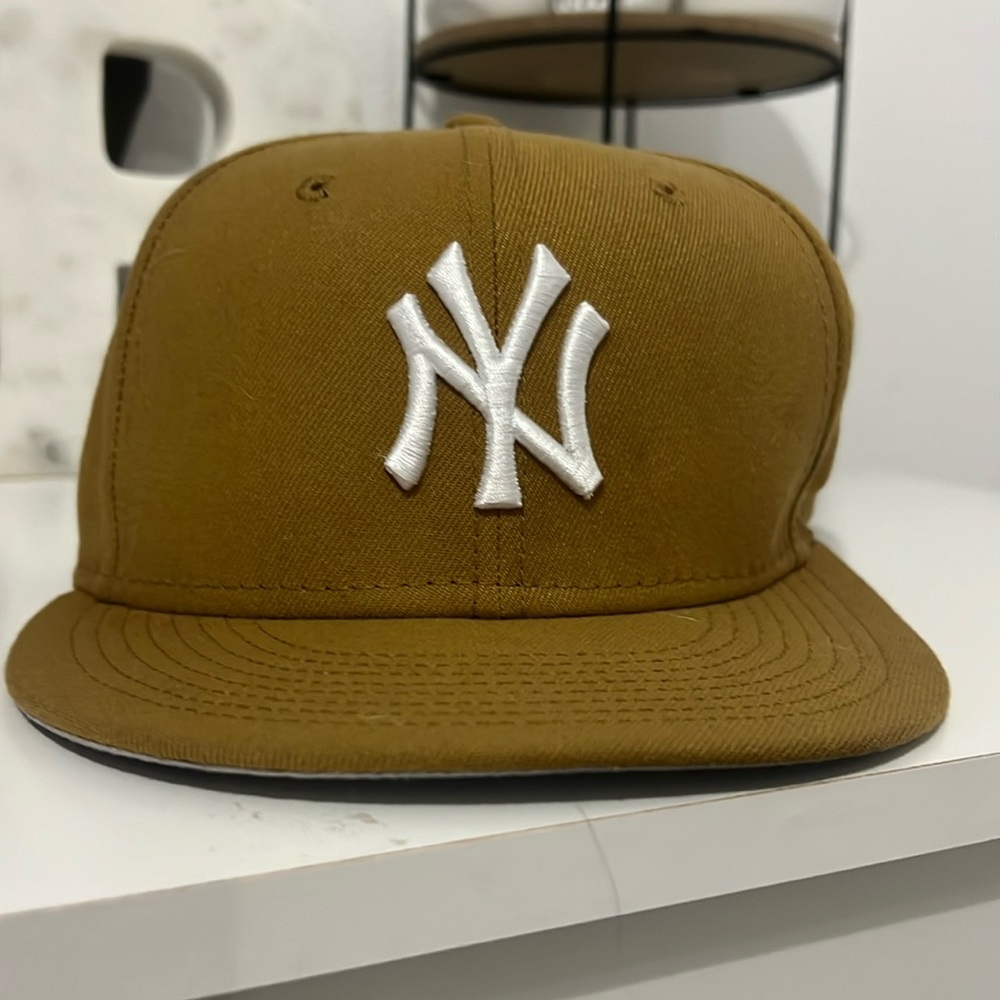 hat